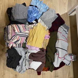 Large lot of women’s clothing
